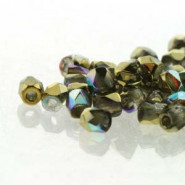 True2™ Feuerpolierte Glasschliffperlen 2mm - Crystal gold rainbow